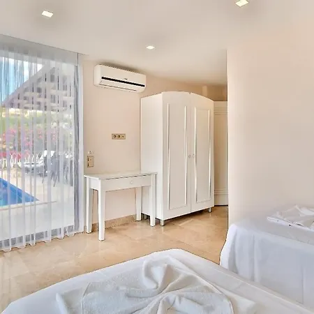 Vakantiehuis Feride - Stunning Views Overlooking Sea
